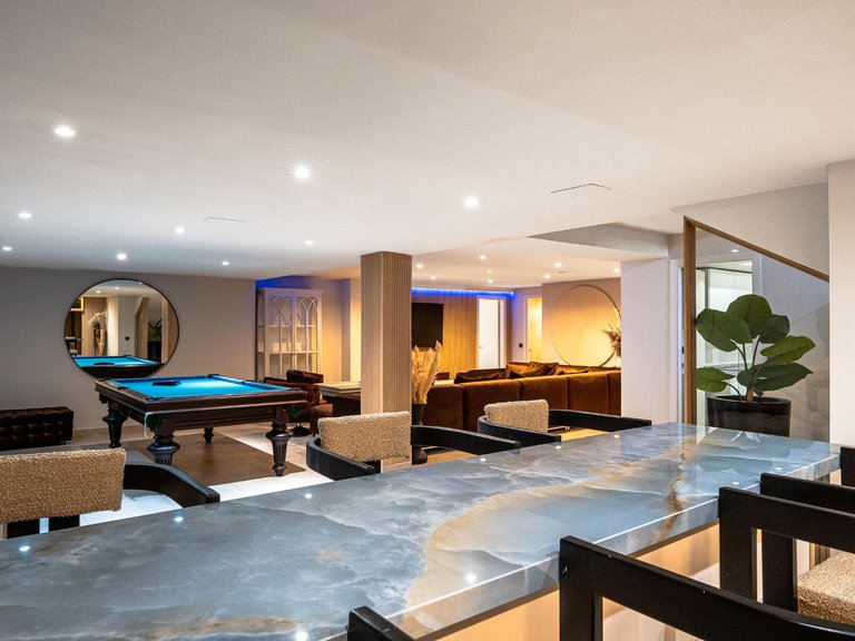Villa for Sale in Nueva Andalucía, Marbella Area 5