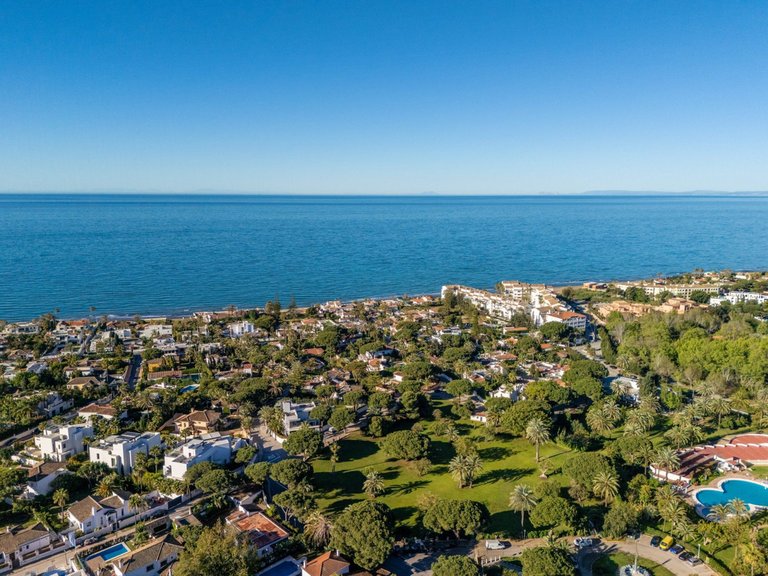 Villa for Sale in Marbesa, Marbella Area 20