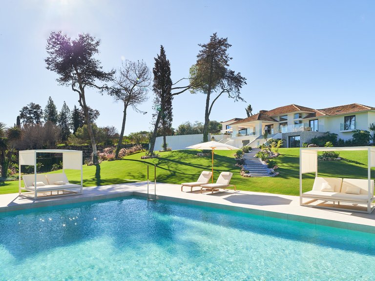 Villa for Sale in San Pedro De Alcántara, Marbella Area 1