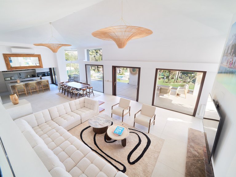 Villa for Sale in San Pedro De Alcántara, Marbella Area 13
