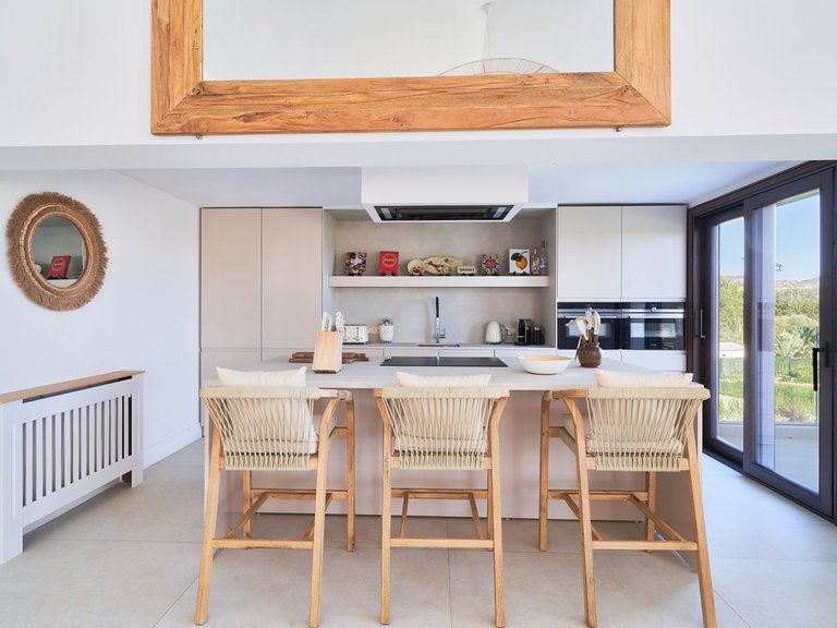 Villa for Sale in San Pedro De Alcántara, Marbella Area 17