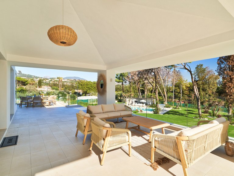 Villa for Sale in San Pedro De Alcántara, Marbella Area 10
