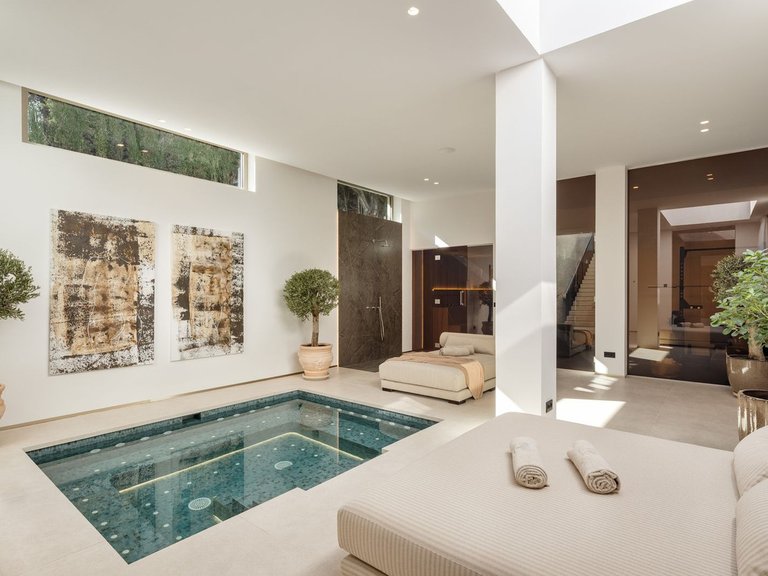 Villa for Sale in Nueva Andalucía, Marbella Area 20