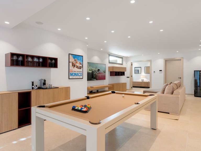 Villa for Sale in Nueva Andalucía, Marbella Area 19