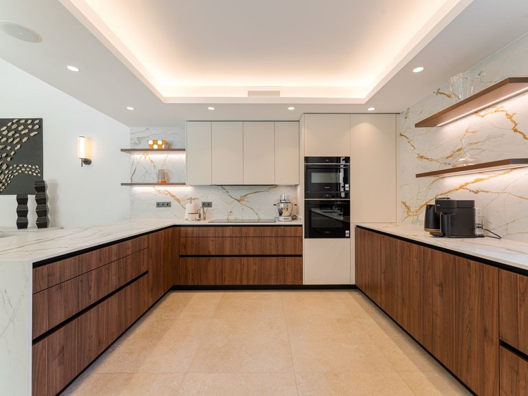 Villa for Sale in Nueva Andalucía, Marbella Area 5