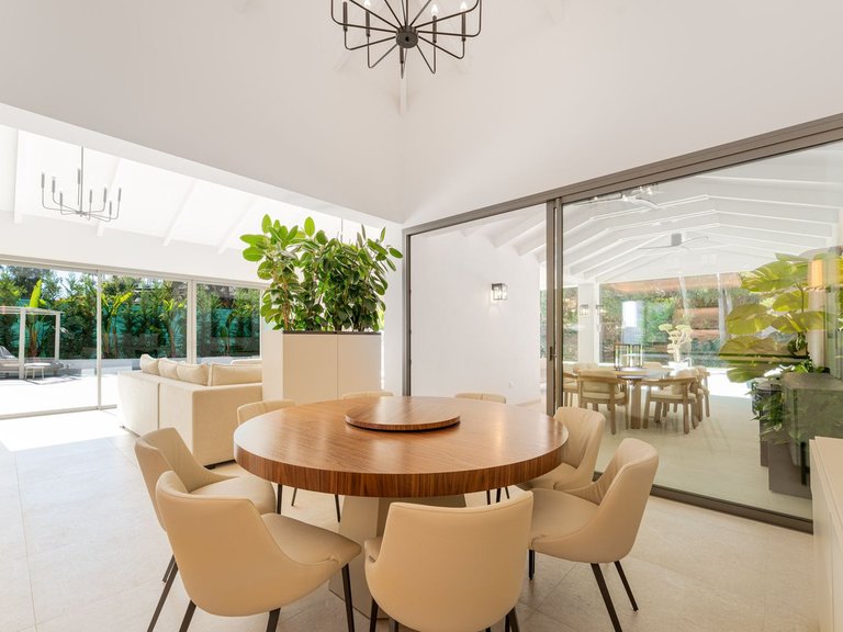 Villa for Sale in Nueva Andalucía, Marbella Area 8