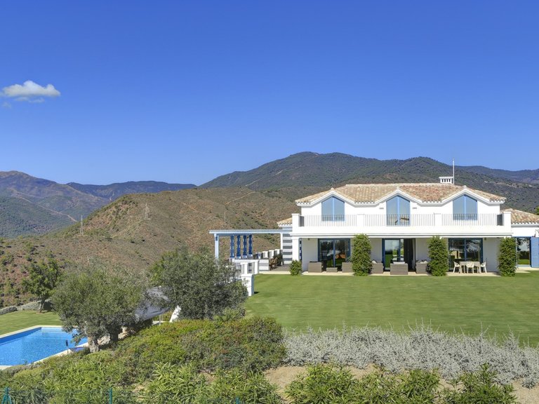Villa for Sale in Benahavís, Marbella Area 5