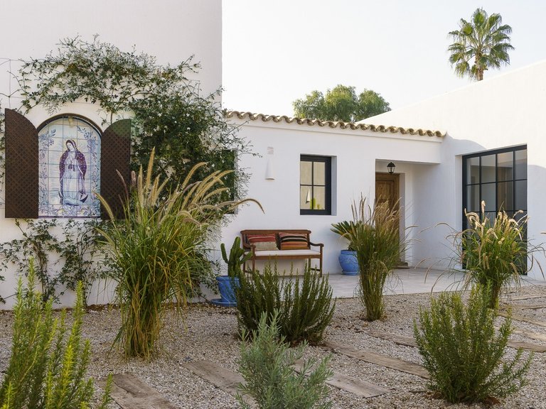 Villa for Sale in Guadalmina Alta, Marbella Area 5