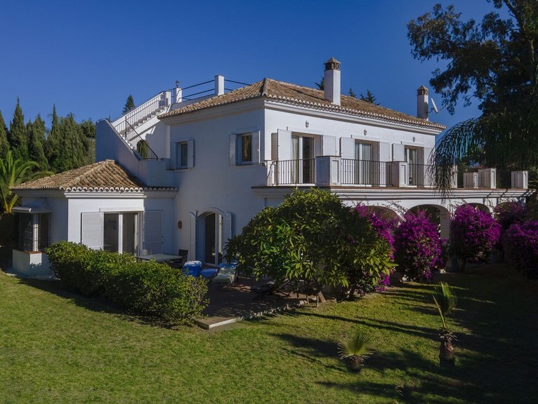 Villa for Sale in Guadalmina Baja, Marbella Area 1