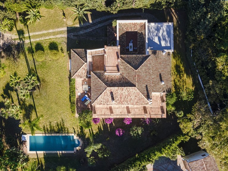 Villa for Sale in Guadalmina Baja, Marbella Area 2
