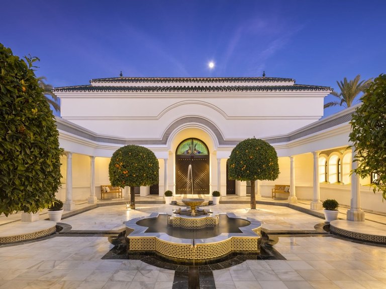 Villa for Sale in Nueva Andalucía, Marbella Area 17