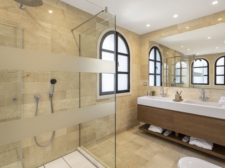 Villa for Sale in Nueva Andalucía, Marbella Area 18