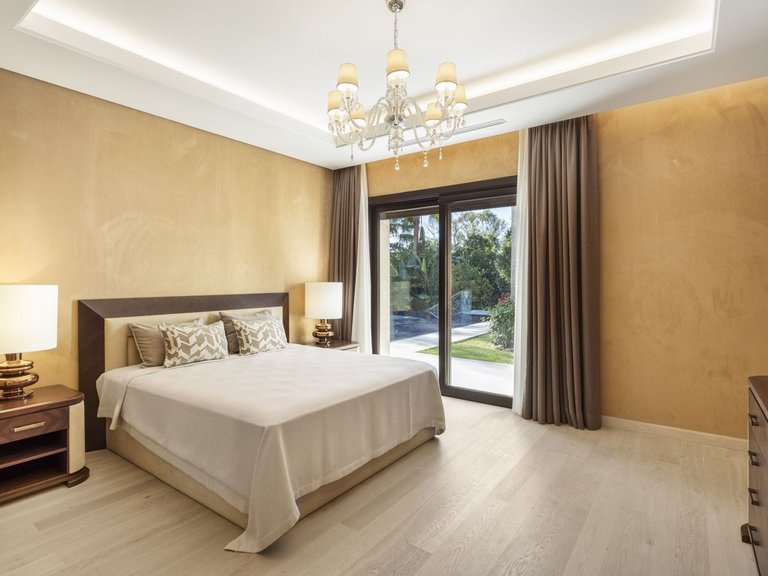Villa for Sale in Nueva Andalucía, Marbella Area 6