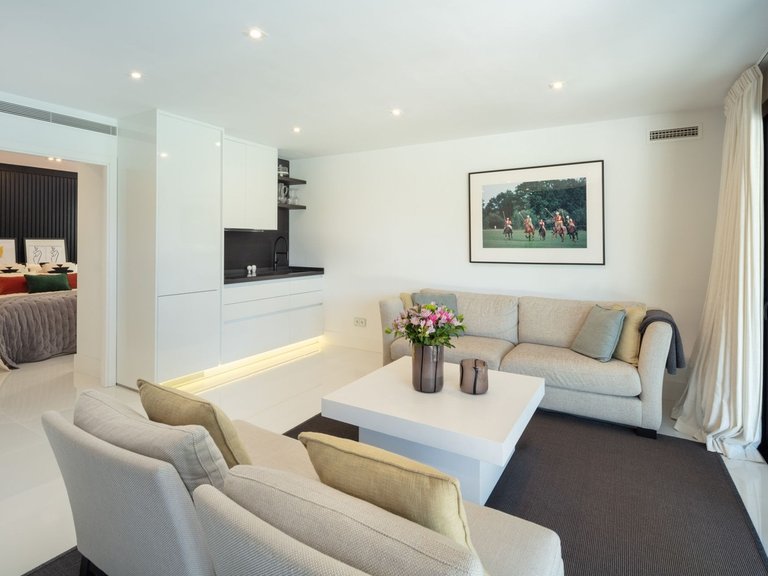 Villa for Sale in Nueva Andalucía, Marbella Area 4