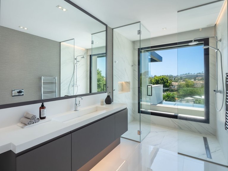 Villa for Sale in Nueva Andalucía, Marbella Area 6