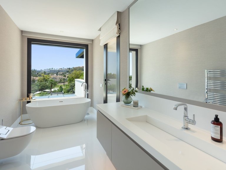 Villa for Sale in Nueva Andalucía, Marbella Area 13