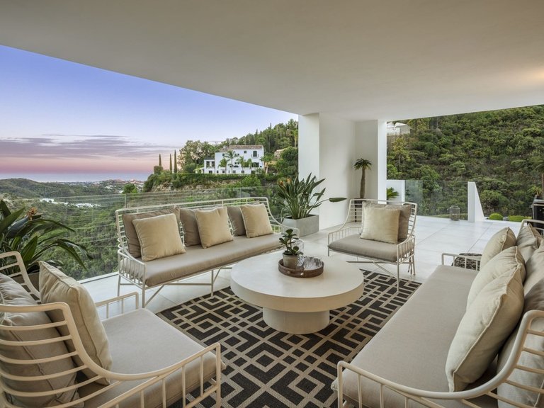 Villa for Sale in El Madroñal, Marbella Area 7