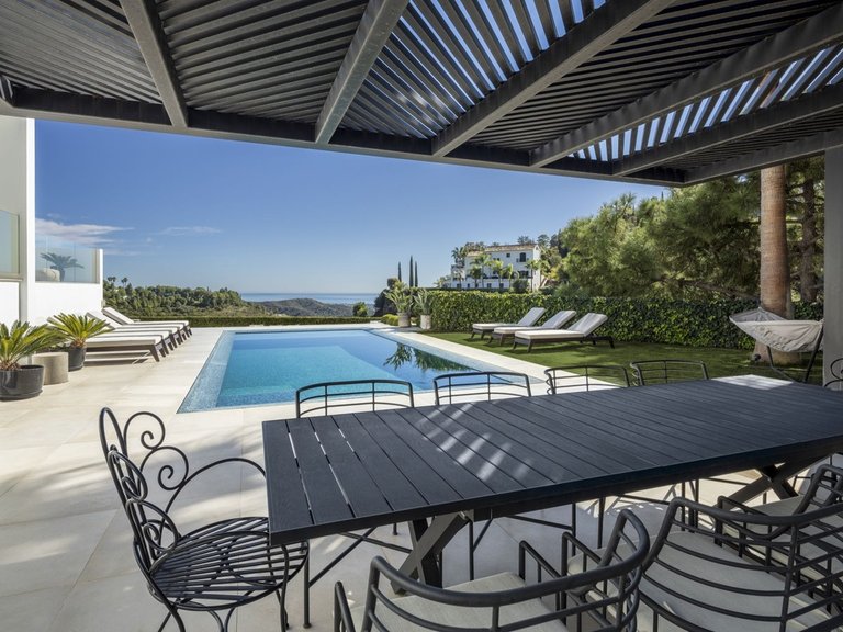 Villa for Sale in El Madroñal, Marbella Area 8