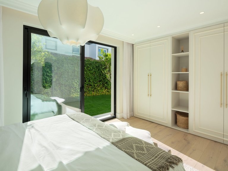 Villa for Sale in Nueva Andalucía, Marbella Area 5