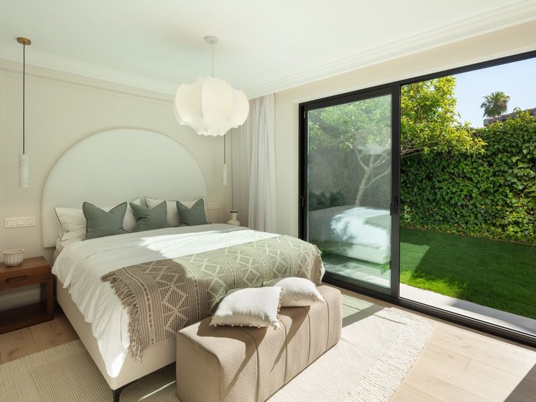 Villa for Sale in Nueva Andalucía, Marbella Area 16