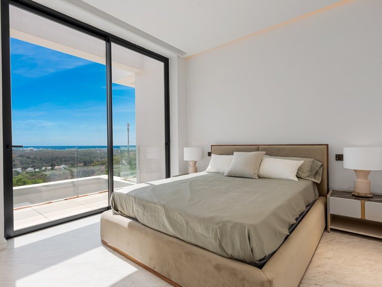 Villa for Sale in Los Flamingos, Marbella Area 4