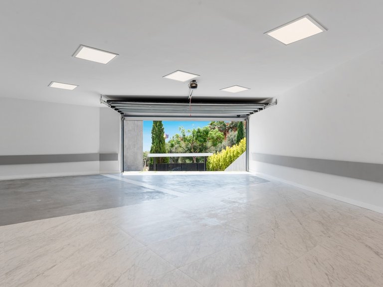 Villa for Sale in Los Flamingos, Marbella Area 11