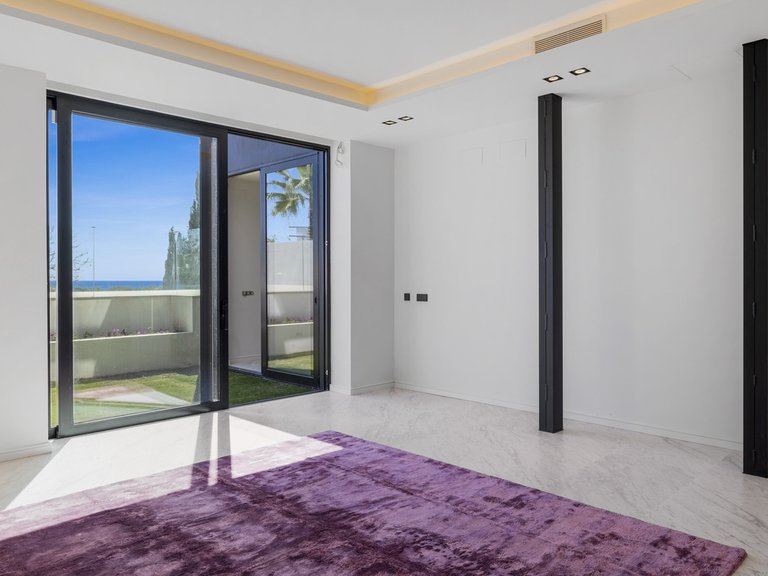 Villa for Sale in Los Flamingos, Marbella Area 20