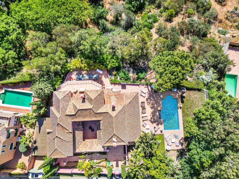 Villa for Sale in Marbella, Marbella Area 9
