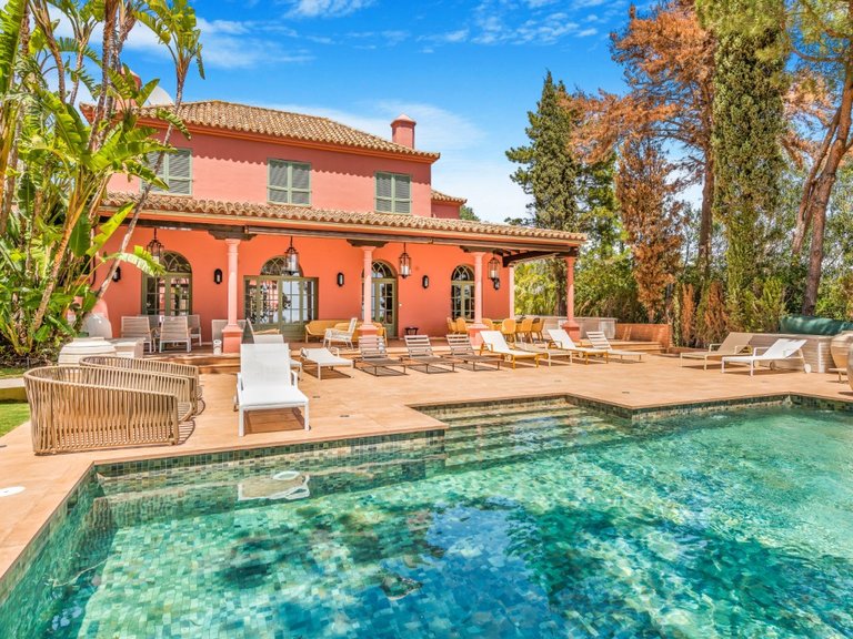 Villa for Sale in Marbella, Marbella Area 14