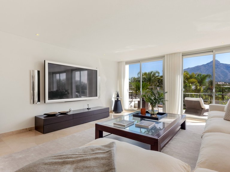 Villa for Sale in Nueva Andalucía, Marbella Area 6