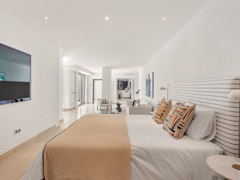 Villa for Sale in Nueva Andalucía, Marbella Area 17