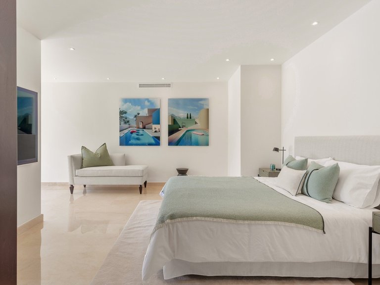 Villa for Sale in Nueva Andalucía, Marbella Area 19