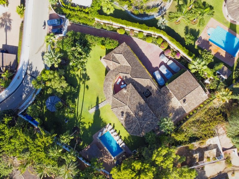 Villa for Sale in The Golden Mile, Marbella Area 9
