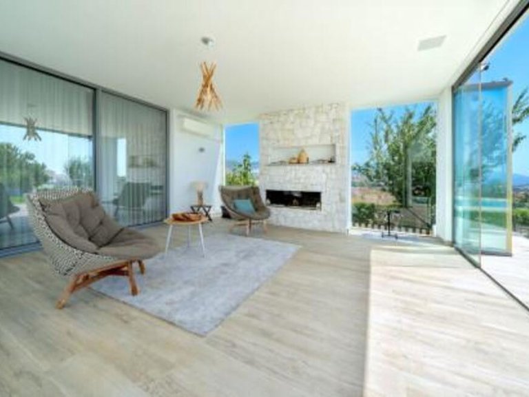 Villa for Sale in Benahavís, Marbella Area 12