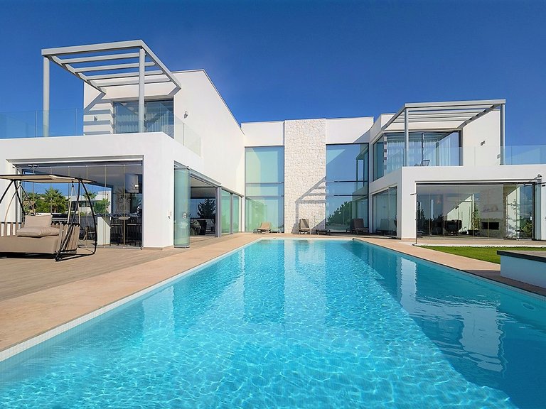 Villa for Sale in Benahavís, Marbella Area 6