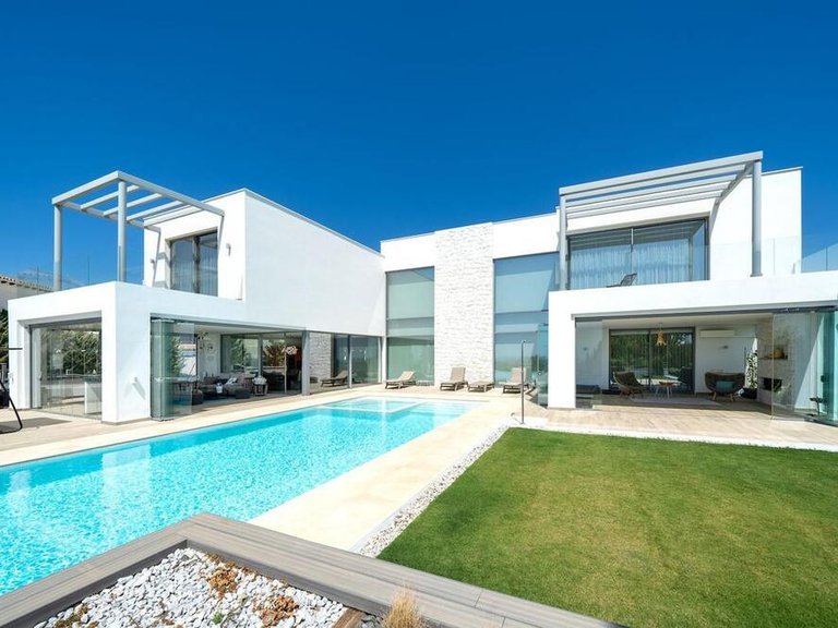 Villa for Sale in Benahavís, Marbella Area 8