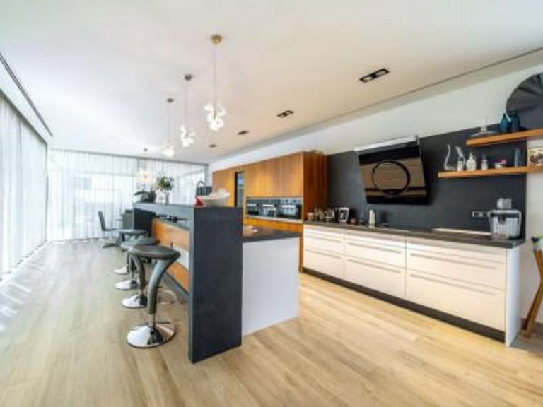Villa for Sale in Benahavís, Marbella Area 10