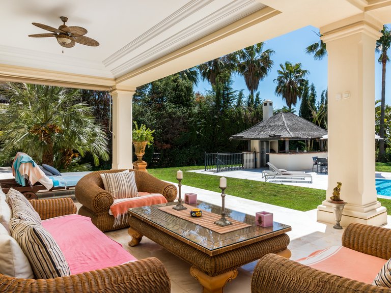 Villa for Sale in The Golden Mile, Marbella Area 7