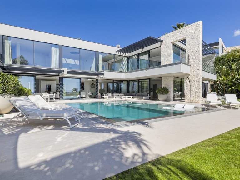 Villa for Sale in Benahavís, Marbella Area 7