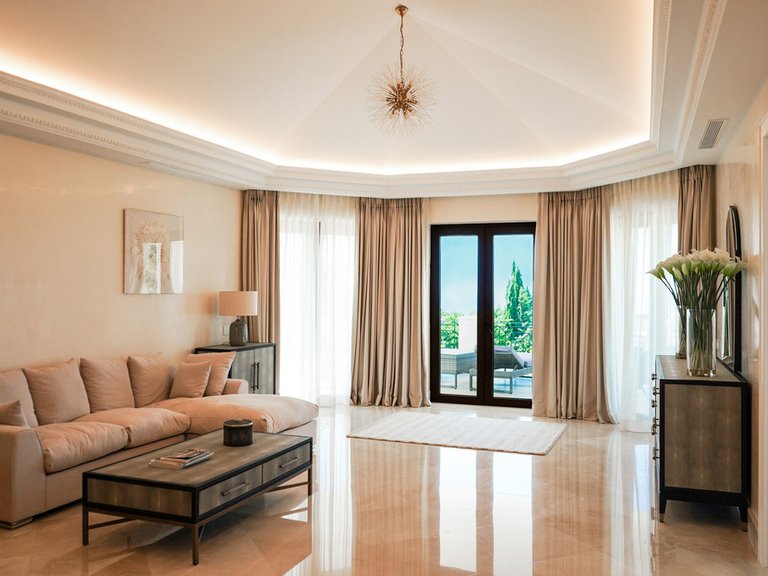 Villa for Sale in The Golden Mile, Marbella Area 15