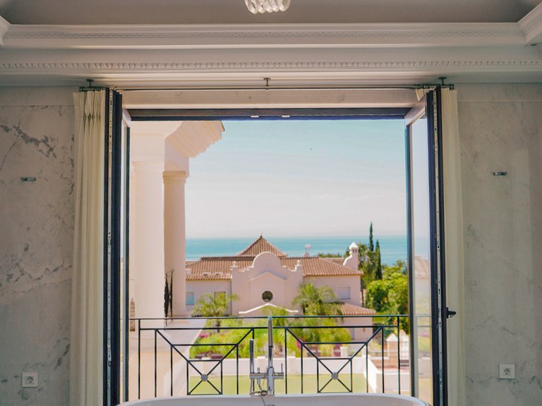 Villa for Sale in The Golden Mile, Marbella Area 16