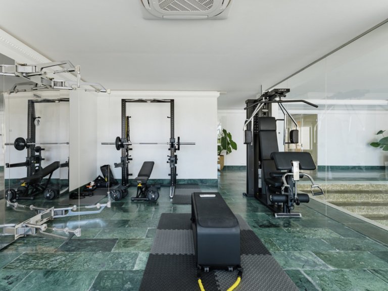 Villa for Sale in The Golden Mile, Marbella Area 18