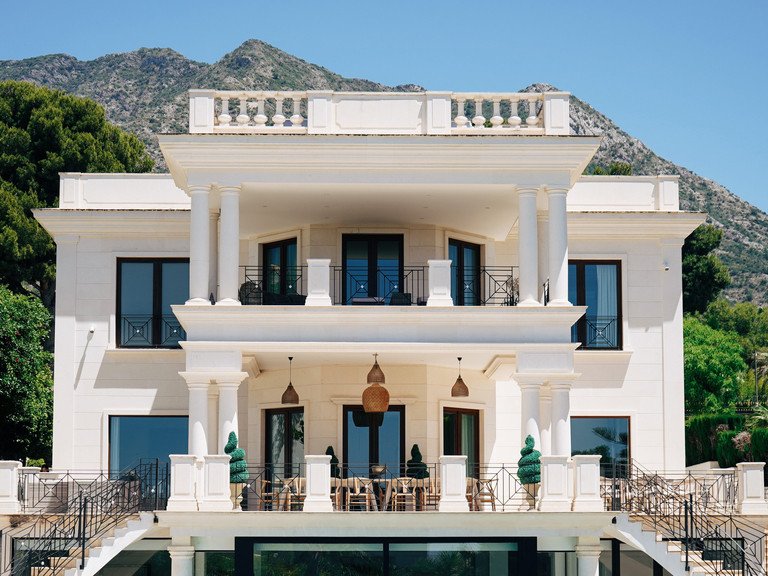 Villa for Sale in The Golden Mile, Marbella Area 20