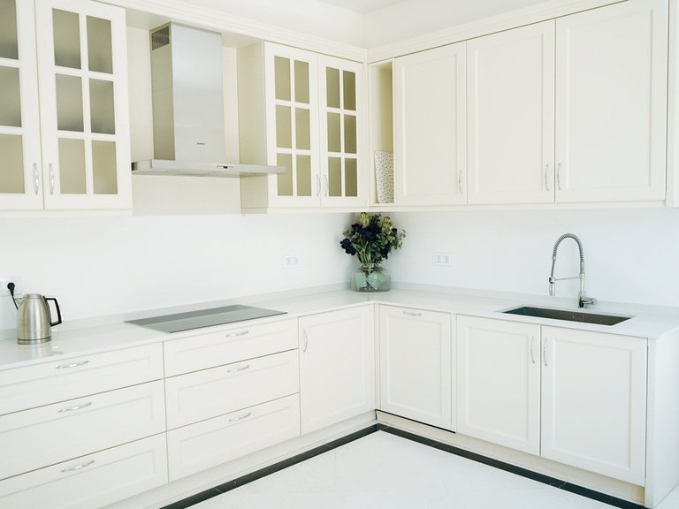 Villa for Sale in The Golden Mile, Marbella Area 9