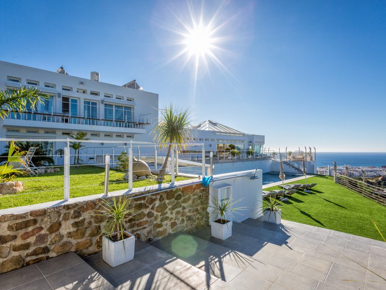 Villa for Sale in Estepona, Marbella Area 18