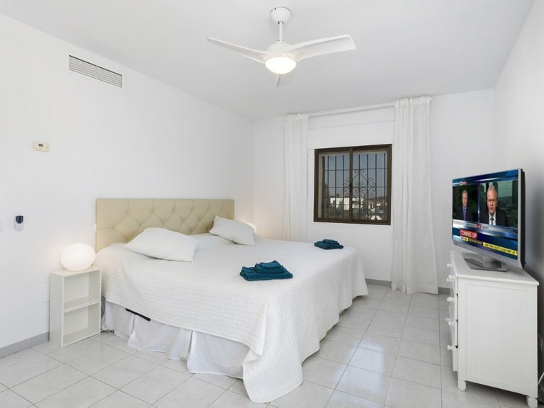 Villa for Sale in Nueva Andalucía, Marbella Area 7