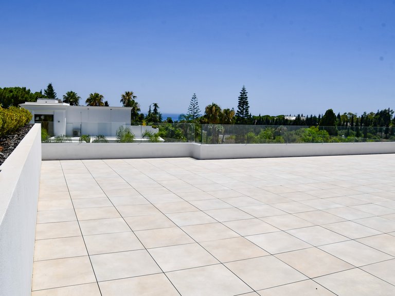 Villa for Sale in The Golden Mile, Marbella Area 17