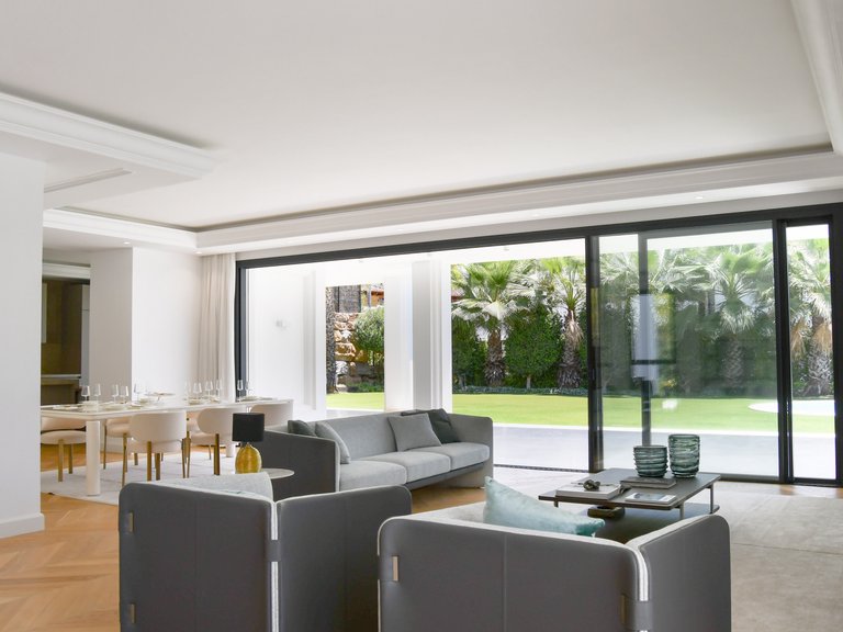 Villa for Sale in The Golden Mile, Marbella Area 4