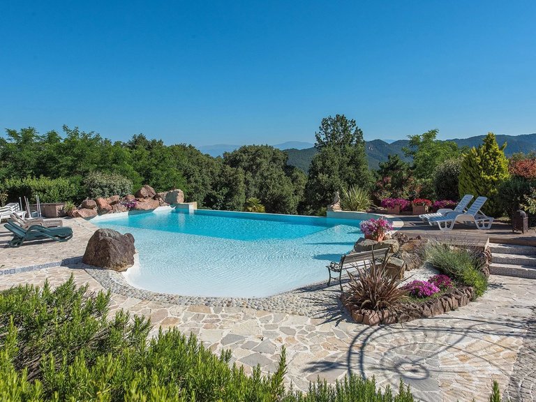 Villa for Sale in Mandelieu La Napoule, Cannes Area 2