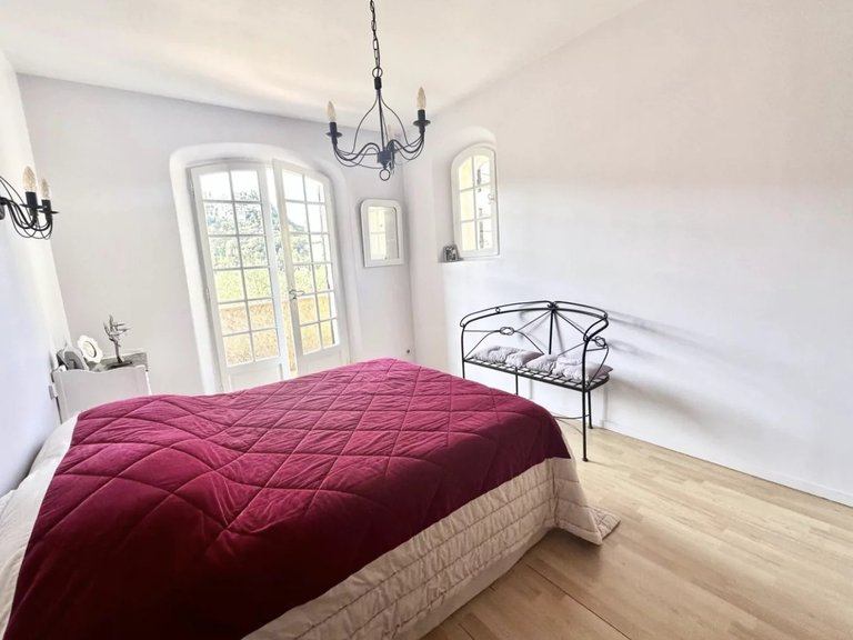 Villa for Sale in Mandelieu La Napoule, Cannes Area 4